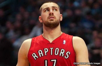 Jonas_Valanciunas_Raptors_2014_USAT3