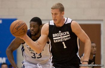 Mason_Plumlee_SummerLeague_2014_1
