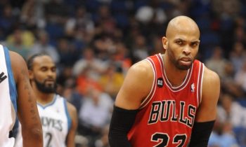 Taj_Gibson_Bulls_2015_1