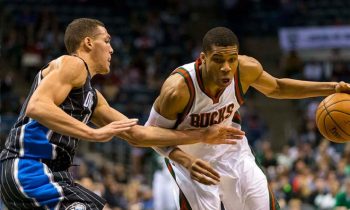 Giannis_Antetokounmpo_bucks_2015_2