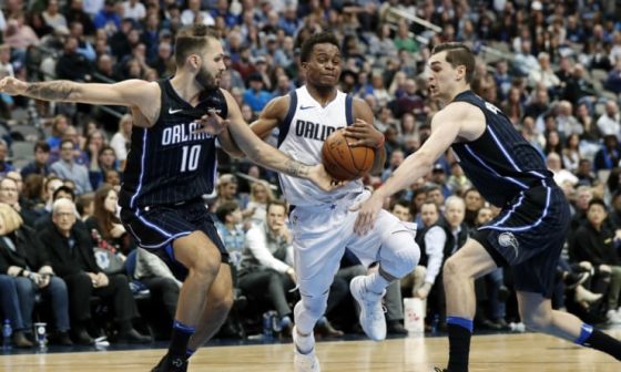 Yogi_Ferrell_Mavericks_2018_AP