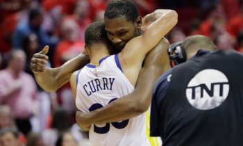 Curry_Durant_ConferenceFinals_AP_2018_1