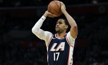 Garrett_Temple_Clippers_2019_AP