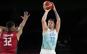 Team USA defeat Spain to move on to the Olympic semi-finals