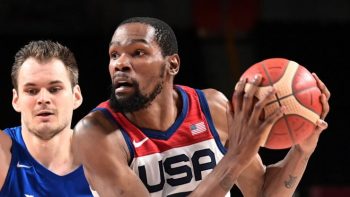 TOPSHOT-BASKETBALL-OLY-2020-2021-TOKYO-USA-CZE