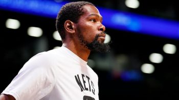 Kevin Durant no jersey pic