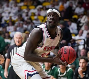 Kansas Basketball Bill Self Targeting Wyoming Star Graham Ike In Transfer Portal