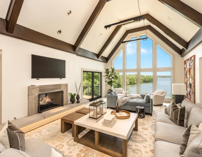 Former Milwaukee Bucks coach Mike Budenholzer sells Okauchee Lake home for $7 million
