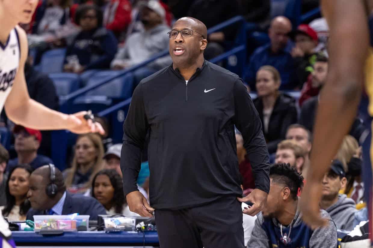 Kings Coach Mike Brown Contract, Salary, Net Worth, and more