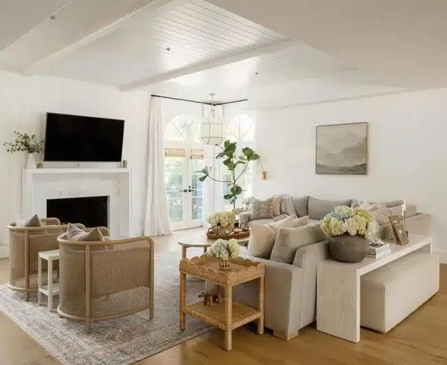 Ex-Lakers Owner Jerry Buss' Custom-Built Mansion Hits Market For $11.85 Million