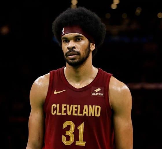 Cleveland Cavaliers Jarrett Allen To Undergo MRI On Hand After Blowout Win Over Knicks