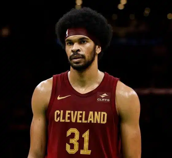 Cleveland Cavaliers Jarrett Allen To Undergo MRI On Hand After Blowout Win Over Knicks