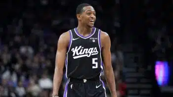 De'Aaron Fox Kings pic