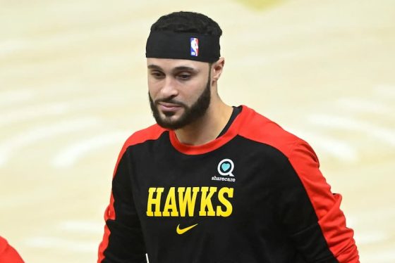 Larry Nance Jr. Hawks pic