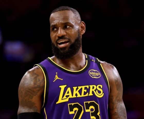 Lakers LeBron James Passes Michael Jordan As Oldest To Score 40 Points