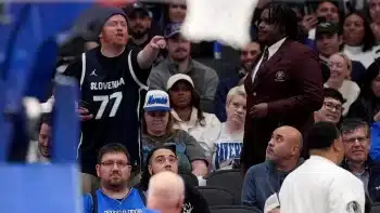 mavs-fans.jpg