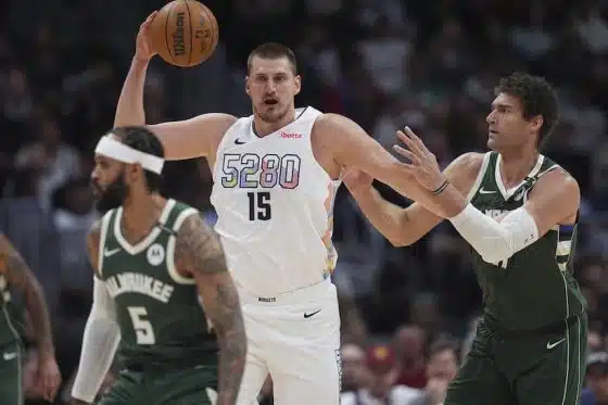 Nikola Jokic vs. Bucks
