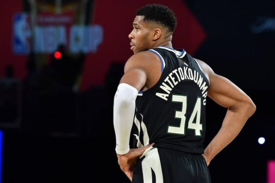 Giannis Antetokounmpo Bucks pic