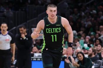 Payton Pritchard celebrates a three