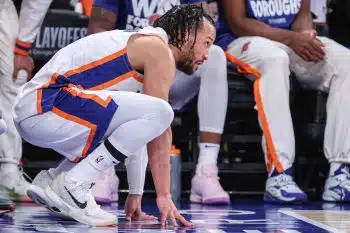 Knicks have lost five straight home series clinchers