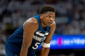Anthony Edwards hurts left ankle