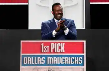 Dallas Mavericks win lottery