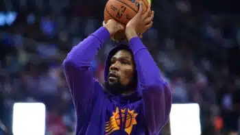 230428162142-nike-lifetime-contract-nba-durant-042023