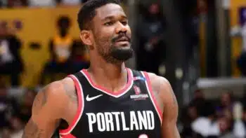 Deandre Ayton Blazers pic