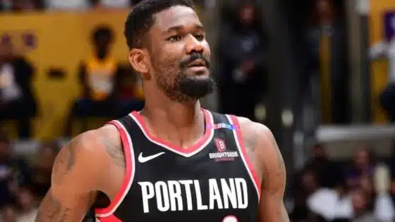 Deandre Ayton Blazers pic