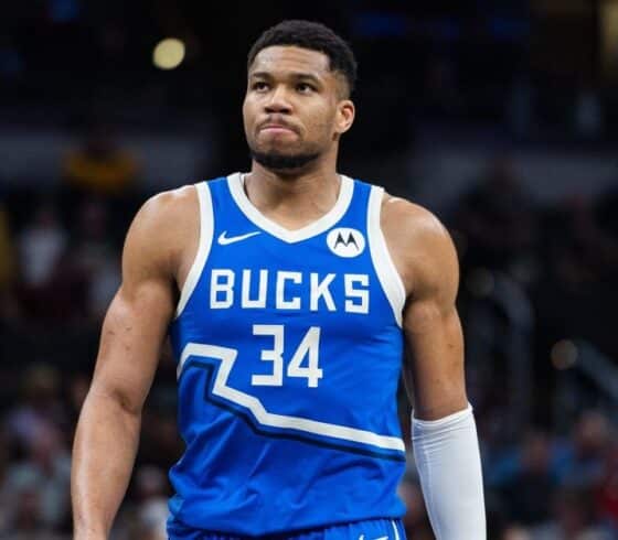 Giannis Antetokounmpo Trade Rumors Bucks Star Expected To Stay In Milwaukee