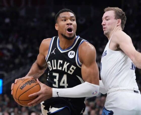 Giannis Antetokounmpo Trade Rumors Raptors Could Make 'Attractive Offer'