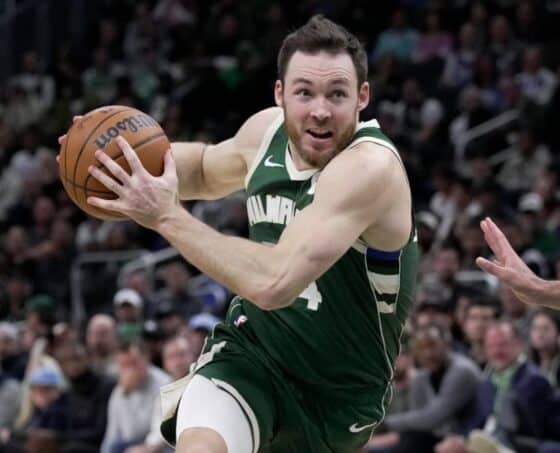 Milwaukee Bucks Free Agency Rumors Pat Connaughton Expected To Exercise $9.4M Option