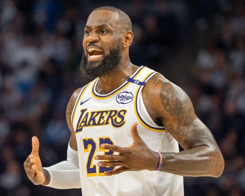 Lakers LeBron James Reportedly Wants 'Farewell Tour' Before Retirement