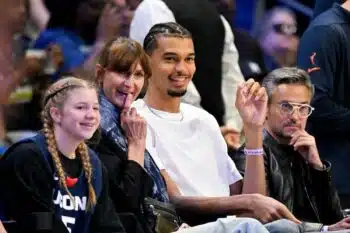 Wembanyama watches WNBA game