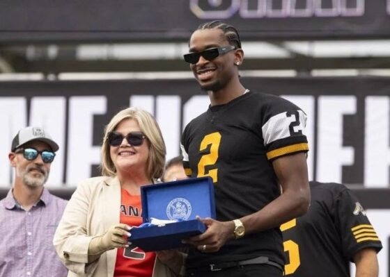 Oklahoma City Thunder Shai Gilgeous-Alexander Receives Key To Hometown In Ontario NBA MVP