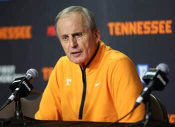 Tennessee Gives Basketball Coach Rick Barnes Lifetime Contract