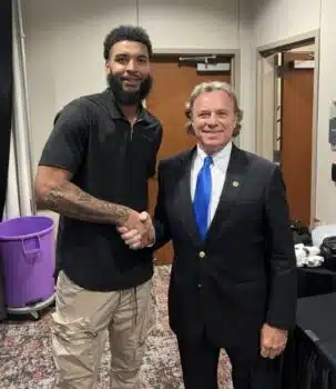 Oklahoma City Thunder Kenrich Williams Receives Key To Hometown In Waco