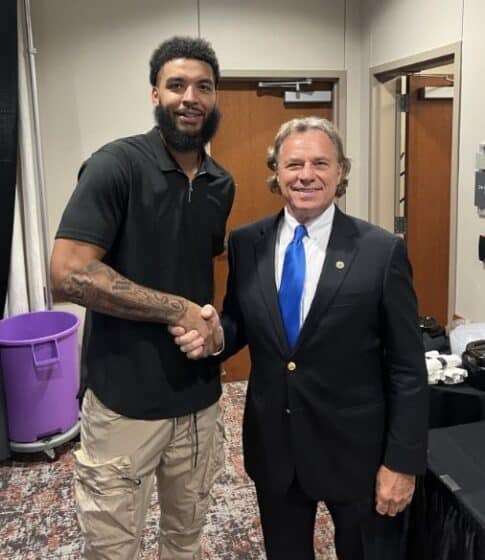 Oklahoma City Thunder Kenrich Williams Receives Key To Hometown In Waco