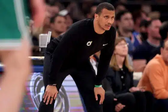 Mazzulla coaching during game