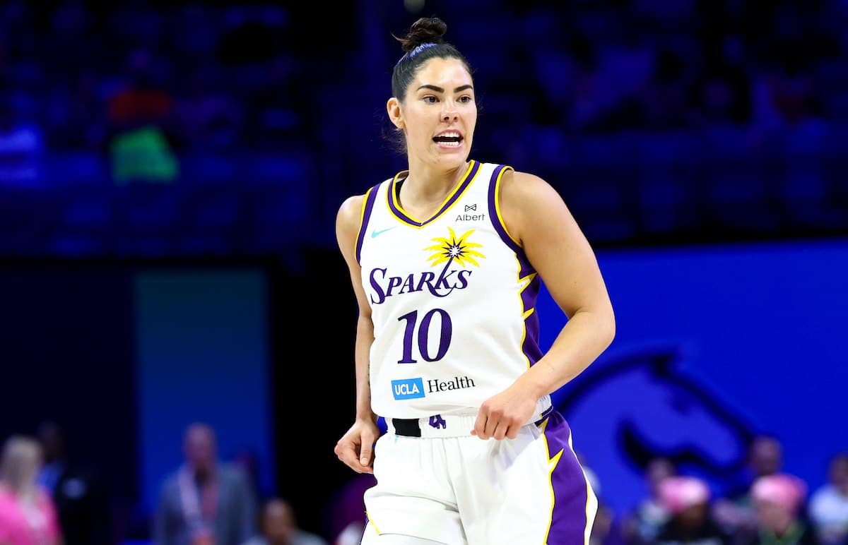 Kelsey Plum sta conducendo le scintille in aumento nella gara di playoff Kelsey Plum sta conducendo le scintille in aumento nella gara di playoff