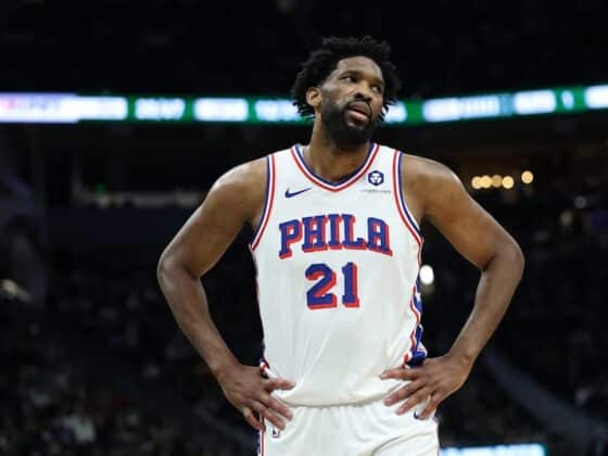 Joel Embiid 76ers pic