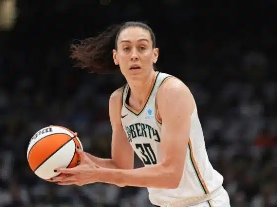 New York Liberty Breanna Stewart Undergoes MRI on Knee Injury
