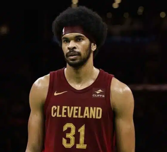Cleveland Cavaliers Jarrett Allen Suffers Broken Left Ring Finger
