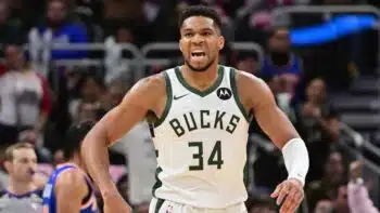 Giannis Antetokounmpo Bucks pic