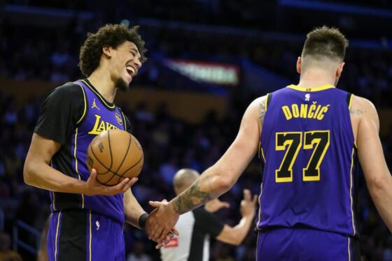 Jaxson Hayes and Luka Doncic pic