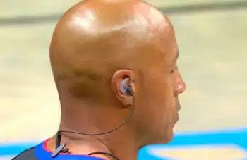 NBA ref earpiece pic
