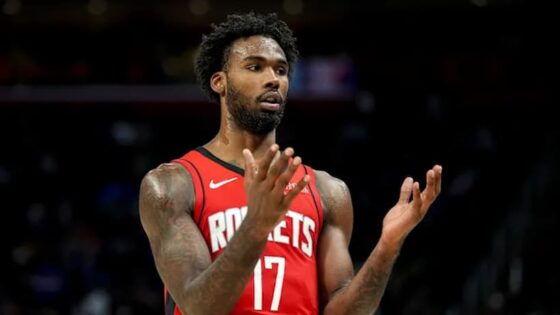 Tari Eason Rockets pic
