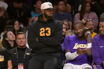 LeBron James Lakers sciatica mid November